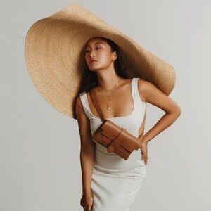 SENREVE Aria Crossbody Or Belt Bag In Pebbled Chestnut New With Tags